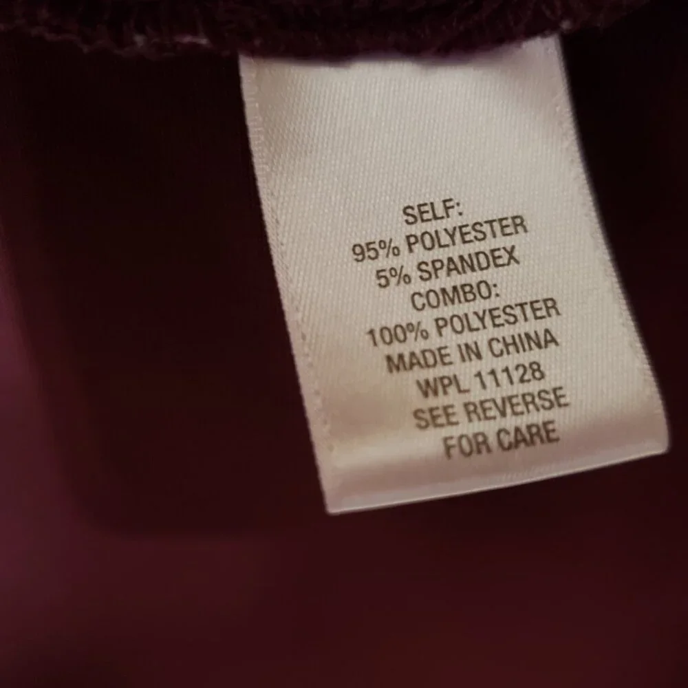 Dressbarn M Top Blouse Purple Mixed Media Stretch Pleated Satin Sleeveless Women - Picture 5 of 6